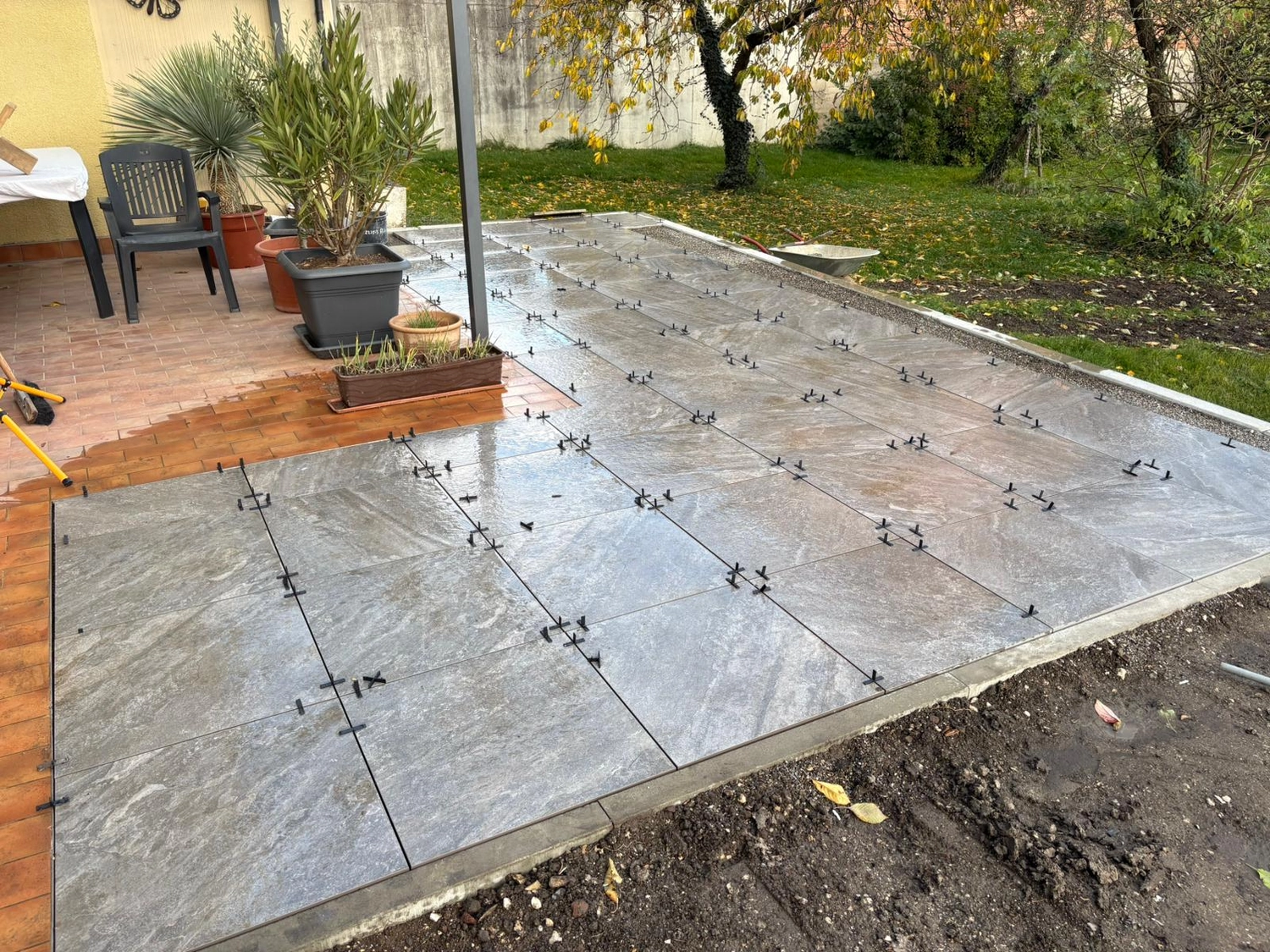 Gartenbau Brandenburg - Gartenarbeit -Wege- & Pflasterbau